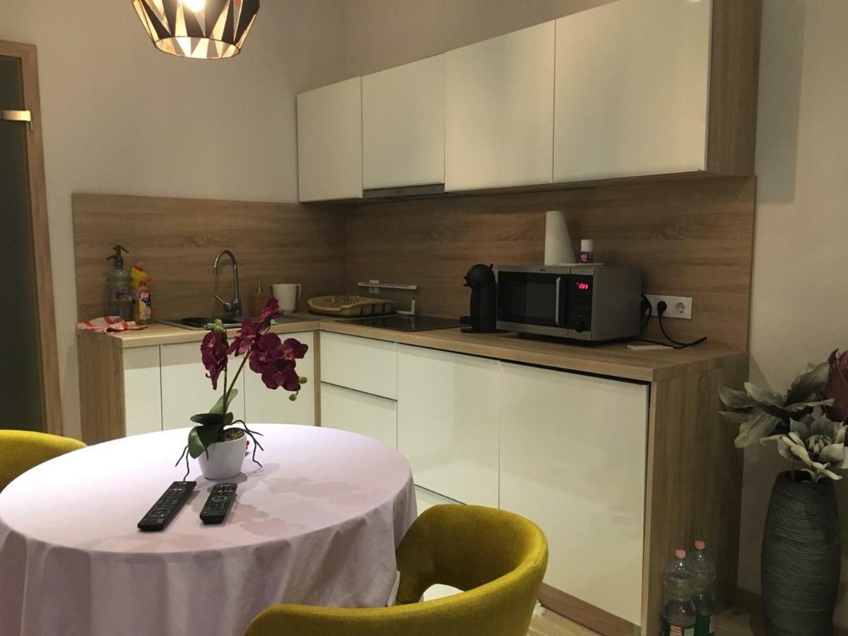 Hunyadi Apartman Szekszárd Exterior foto